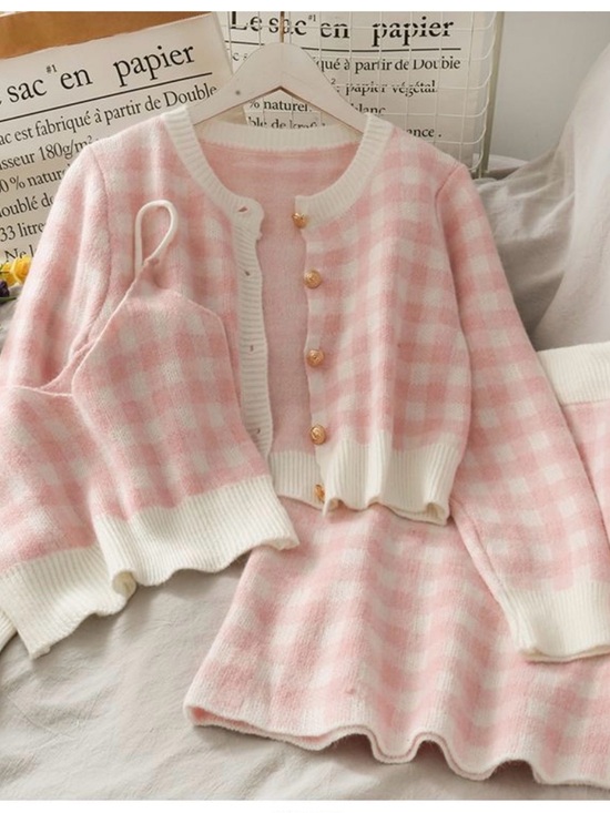 YesStyle Dresses & Skirts - YesStyle Pink and Cream Knit Two-Piece Skirt Set — Women